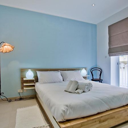 Bright And Central 2 Bedroom Apartment In Слима Экстерьер фото