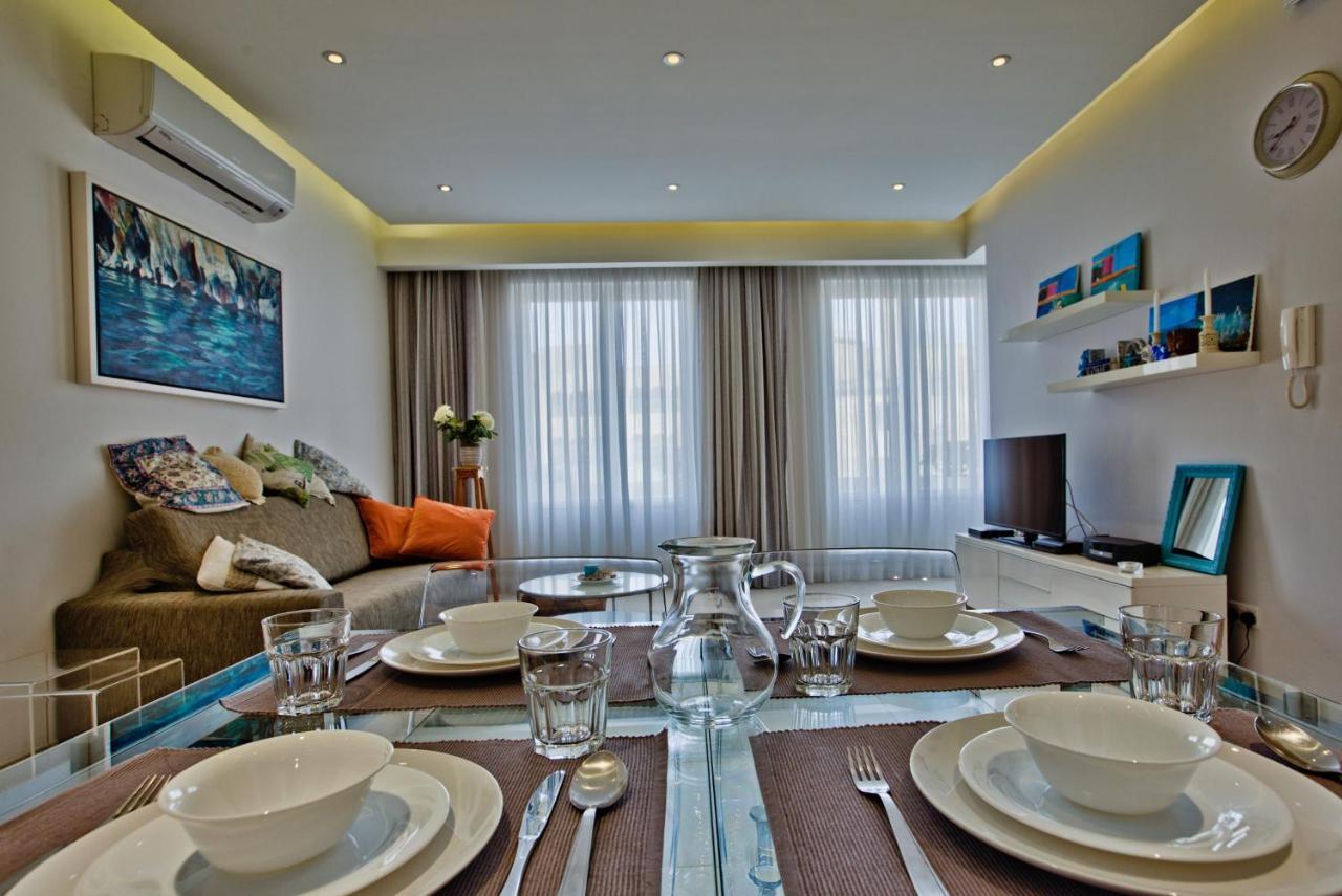 Bright And Central 2 Bedroom Apartment In Слима Экстерьер фото
